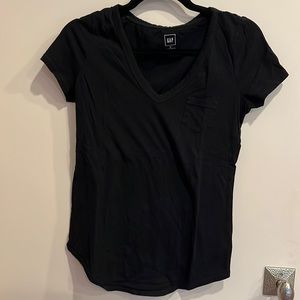 GAP Black V Neck Short Sleeve Tee Size XS